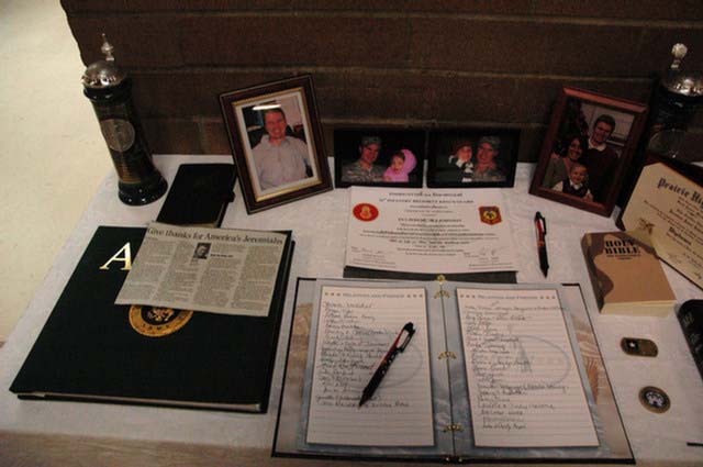 3706